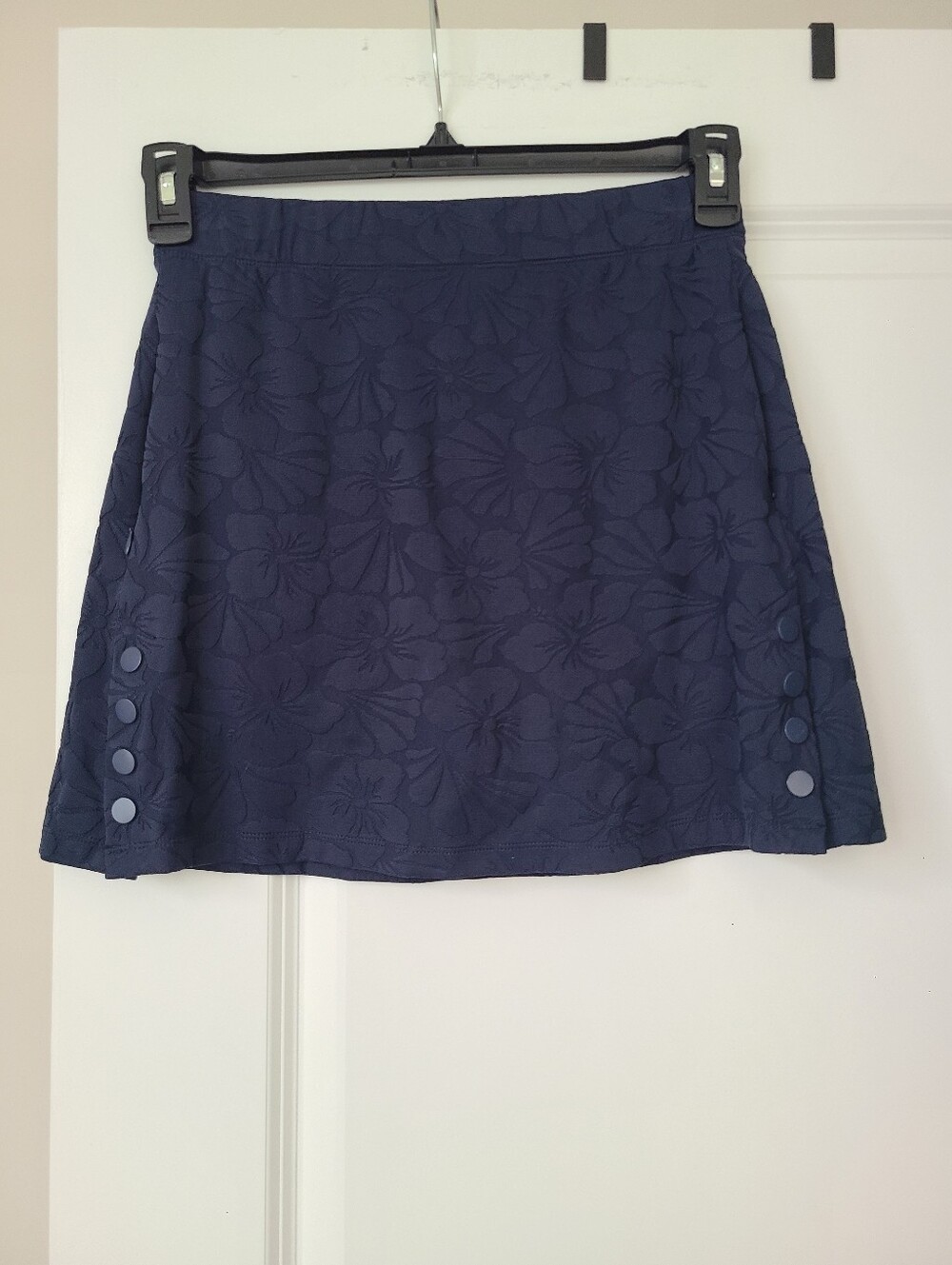 J.Mclaughlin Navy Flavia Skort With Floral Jacquard Texture